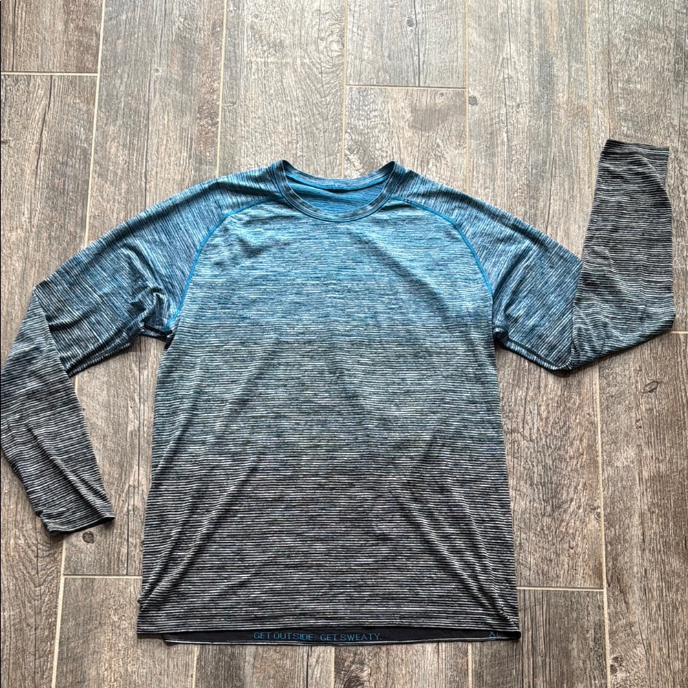 Men’s Lululemon metal vent tech, long sleeve T-shirt, size XL